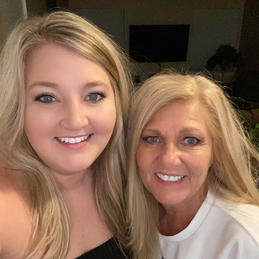 Meet your Posher, Candice